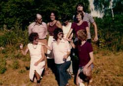 laa.jpg (1372437 byte)